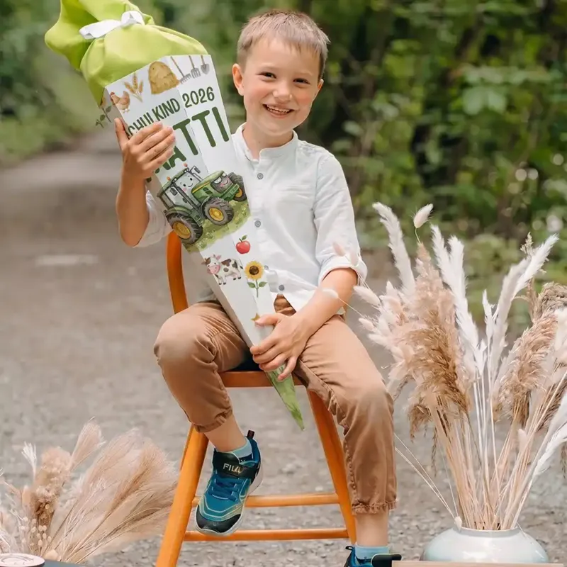 Schultüte personalisiert mit Name Traktor Bauernhof – Junge-Lifestyle zur Einschulung