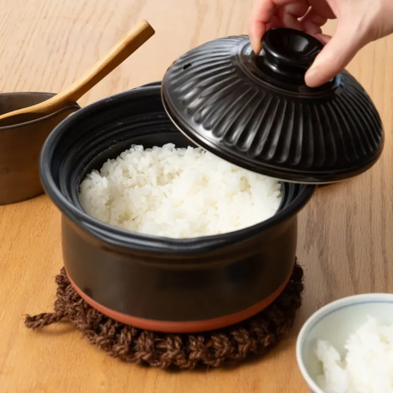 Kikka Black IH-Compatible Donabe Rice Cooker 2 Rice Cooker Cups (2 Gou)