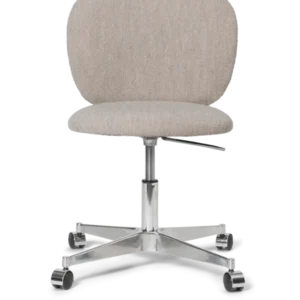 Rico Chair with castors in natural soft bouclé on a five-star swivel base