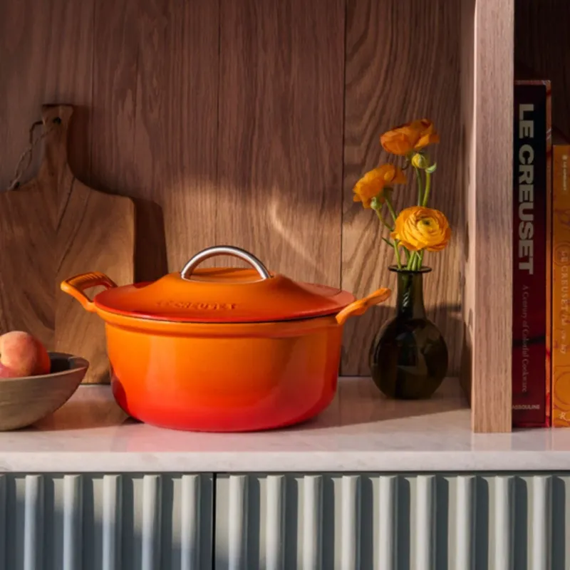 Cocotte redonda de hierro fundido Modern Heritage Le Creuset