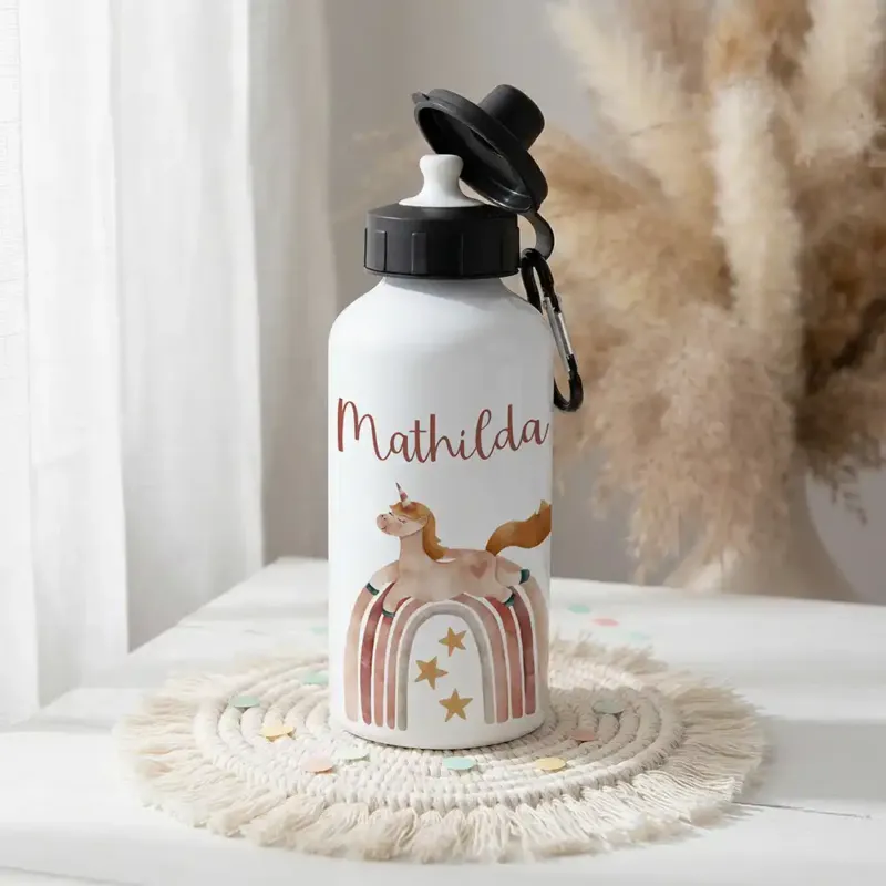 Personalisierte Trinkflasche Kinder Einhorn Boho-Regenbogen – zwei Verschlüsse personalisiert mit Namen
